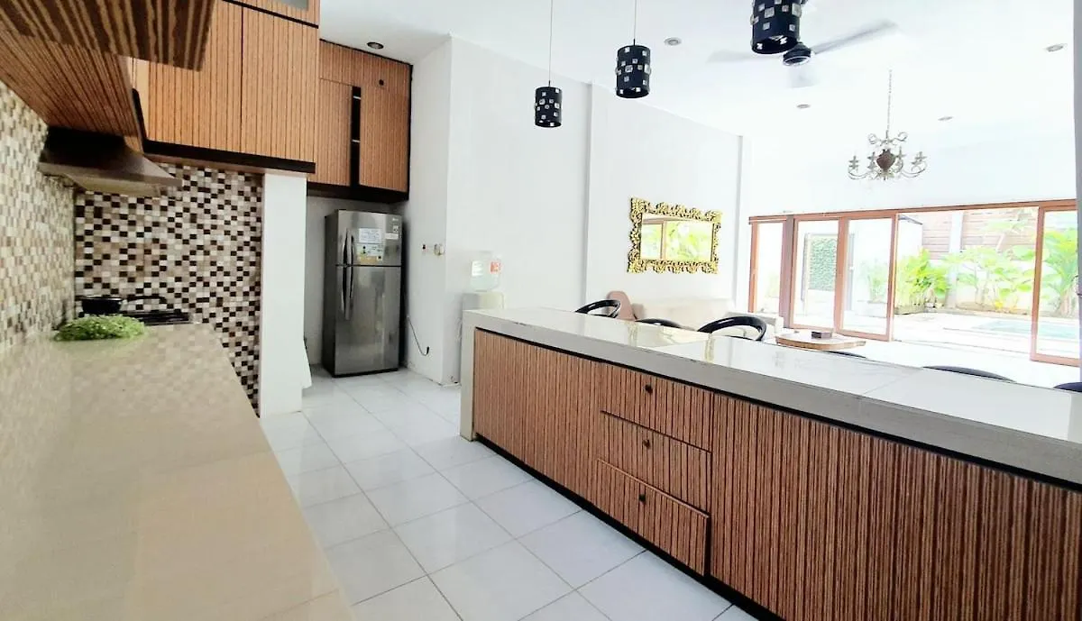 Villa Arinda Central Seminyak