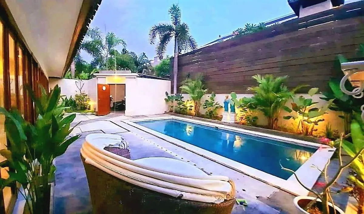 Villa Arinda Central Seminyak
