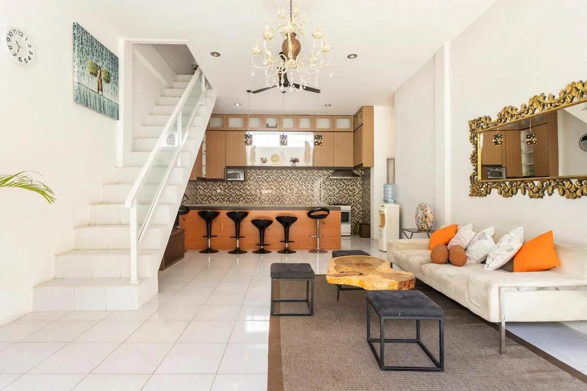 Villa Arinda Central Seminyak contacts